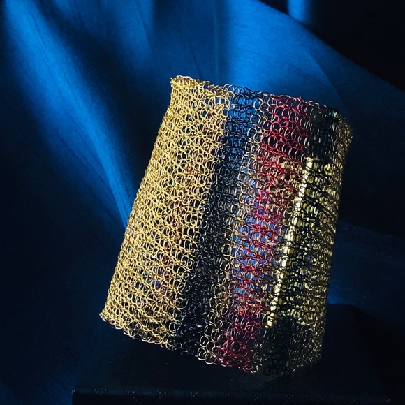Cleopatra Cuff gold, red, black, green art wire - Picture 3 of 8
